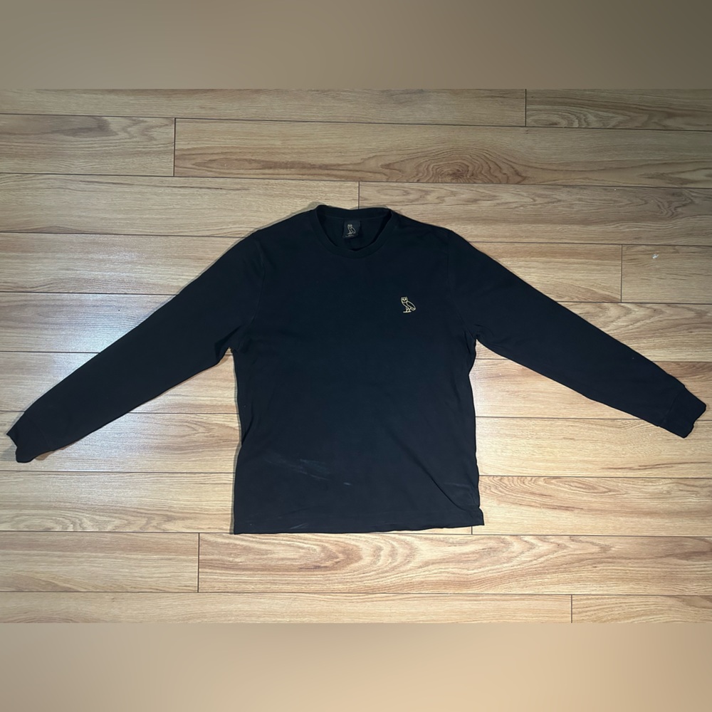 OVO - ESSENTIALS - LONG SLEEVE T-SHIRT - SIZE M - BLACK & GOLD